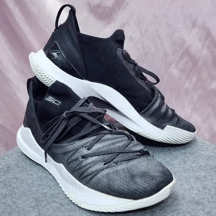 [BUNJANG] Under Armour UA Curry 5 Basketball Shoes 275mm / 언더아머 UA 커리5 농구화 275