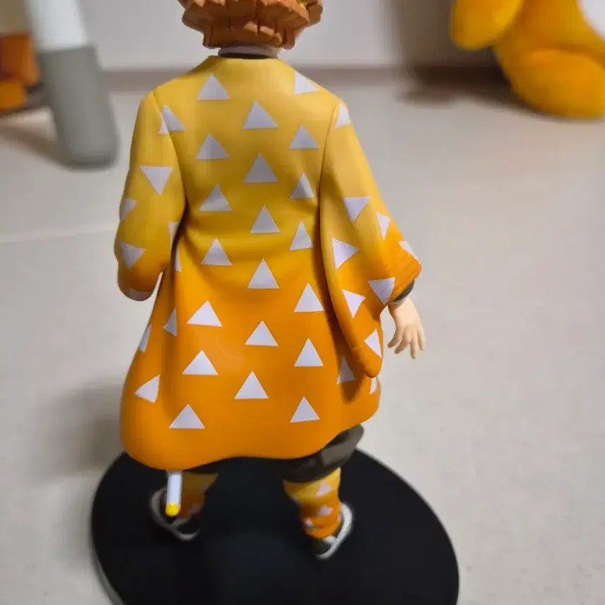 [BUNJANG] Demon Slayer Zenitsu Agatsuma Figure / 귀멸의 칼날 유대의장 아가츠마 젠이츠 피규어