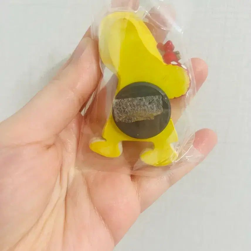 [BUNJANG] Wallace &amp; Gromit Gromit Raincoat Magnet / 희귀 월레스와 그로밋 그로밋 우비 마그넷 팝니다