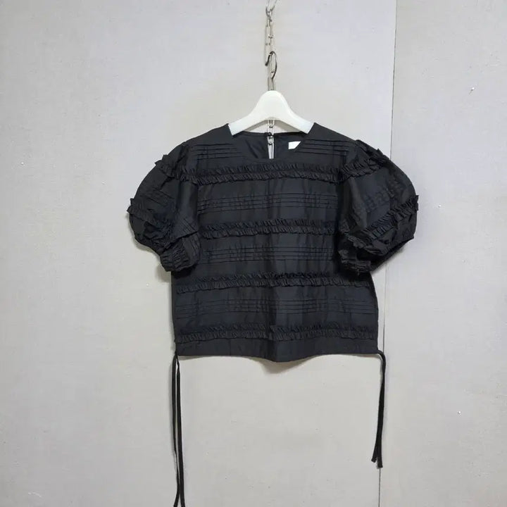 [BUNJANG] Ashley Blouse with Drawstring - Black / 아랫단 줄임끈있는 블라우스 F   n4703