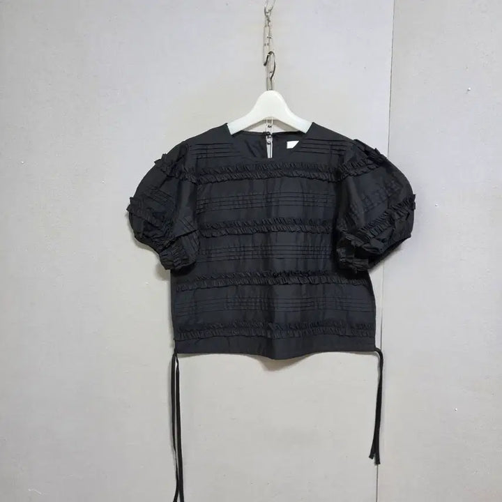 [BUNJANG] Ashley Blouse with Drawstring - Black / 아랫단 줄임끈있는 블라우스 F   n4703