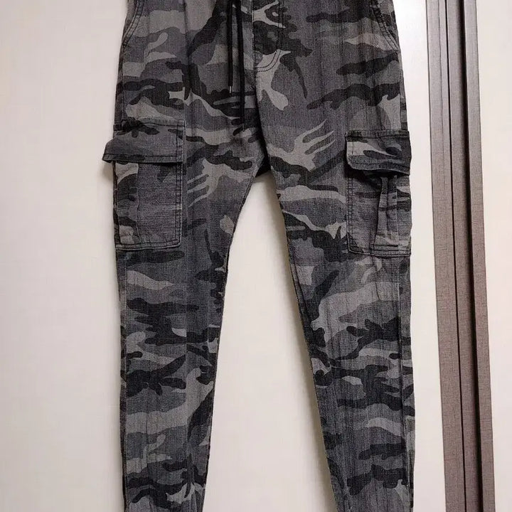 [BUNJANG] Gray Camo Jogger Cargo Pants / 회색 카모 조거 카고 바지