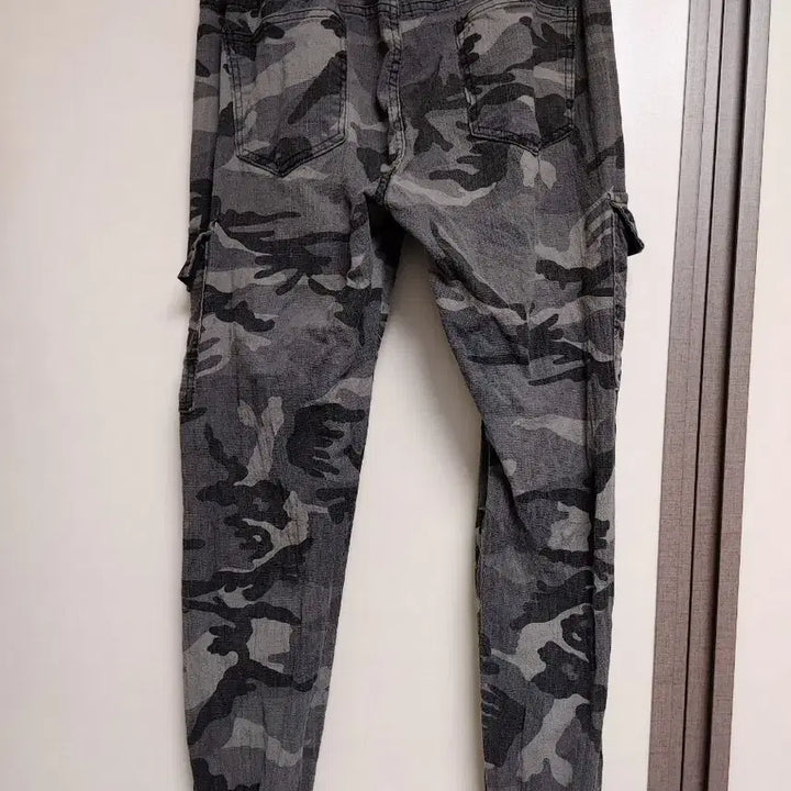 [BUNJANG] Gray Camo Jogger Cargo Pants / 회색 카모 조거 카고 바지