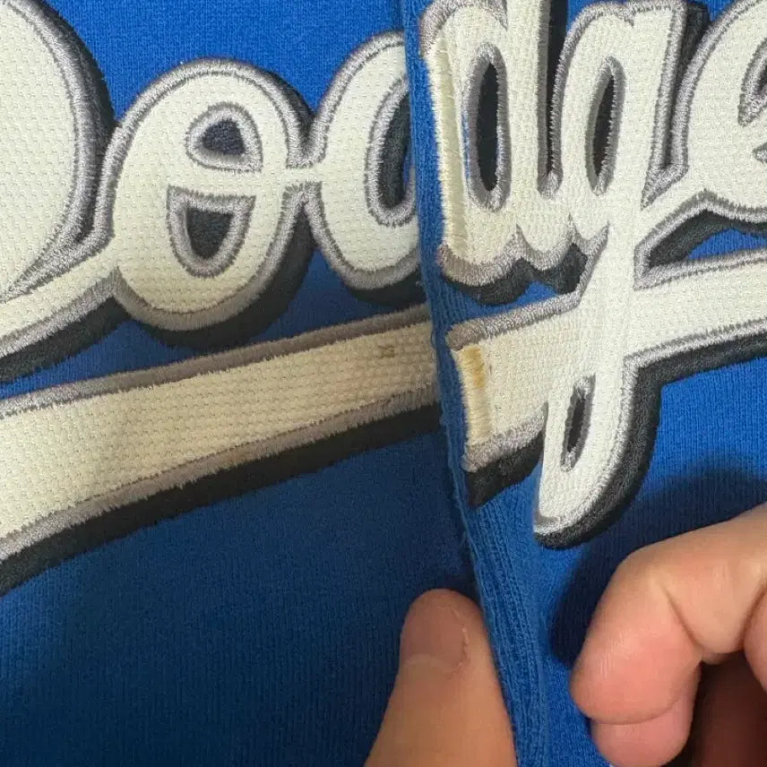[BUNJANG] MLB LA Dodgers Old School Hooded Baseball Jacket / [빈티지/2015] MLB 정품 LA 다저스 올드스쿨 후드 야구점퍼