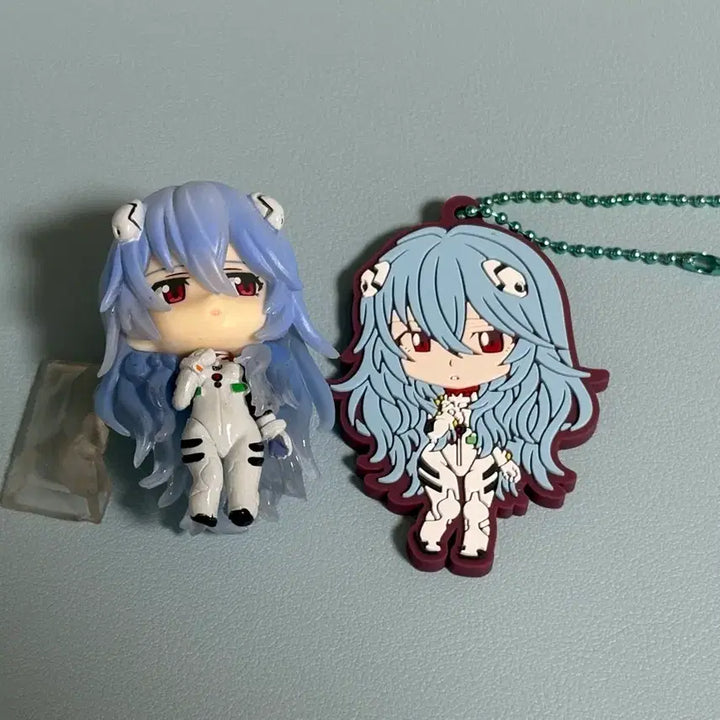 [BUNJANG] Ayanami Rei Asato Figure and Rubber Keyring Bundle Set / 아야나미 레이 아소토 피규어, 고무 키링 일괄