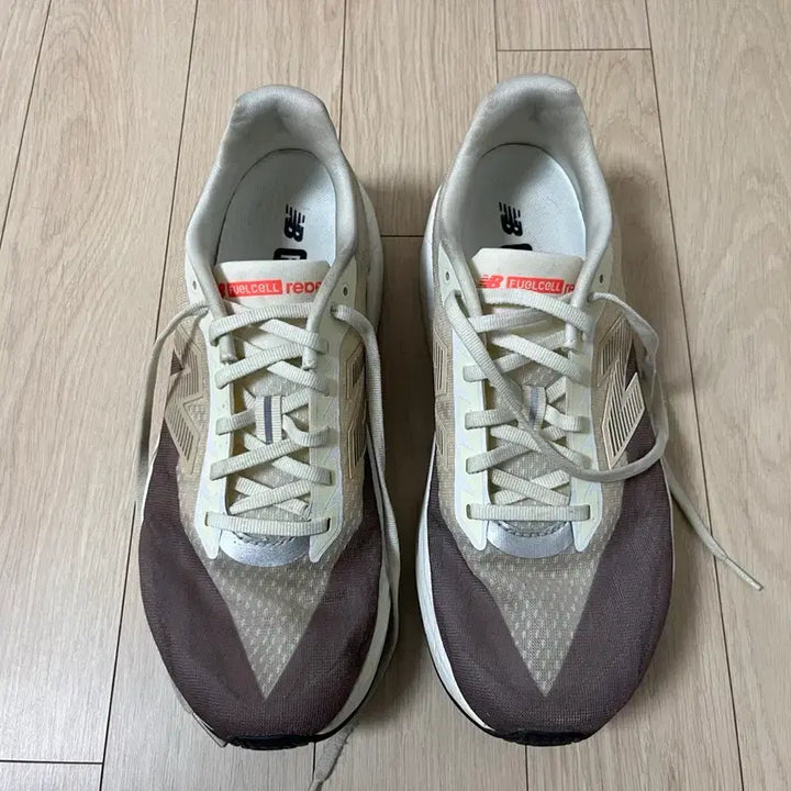 [BUNJANG] New Balance Level v5 Running Shoes / 뉴발란스 레벨v5 275 2E