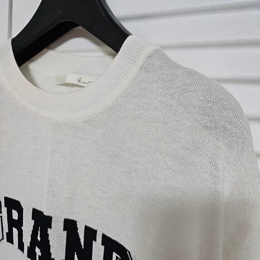 [BUNJANG] G-Cut Drawstring Hem Lettering Knit Top / 지컷 드로스트링 햄 레터링 풀오버 니트-1번입음