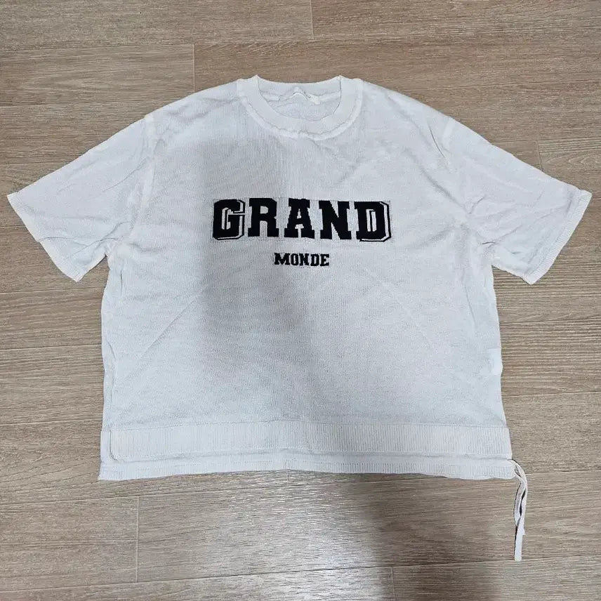 [BUNJANG] G-Cut Drawstring Hem Lettering Knit Top / 지컷 드로스트링 햄 레터링 풀오버 니트-1번입음