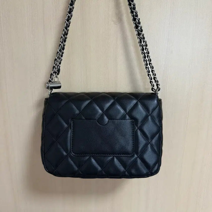 [SOLD OUT] 질바이질스튜어트 퀼팅 체인 크로스백