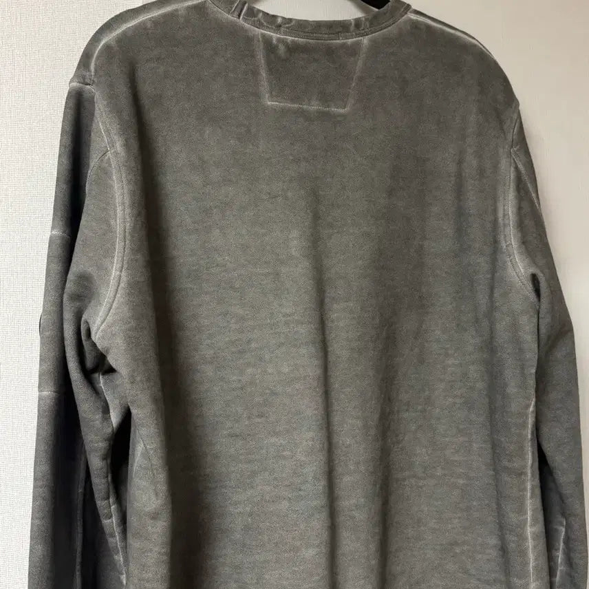 [SOLD OUT] cp컴퍼니 가먼트다잉 맨투맨 100