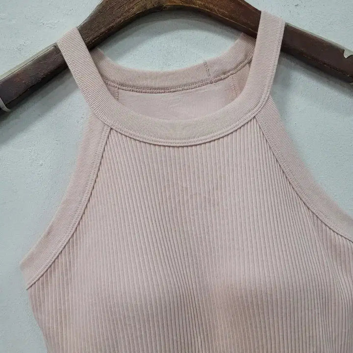[SOLD OUT] 유니클로 핑크 골지 홀터넥 나시