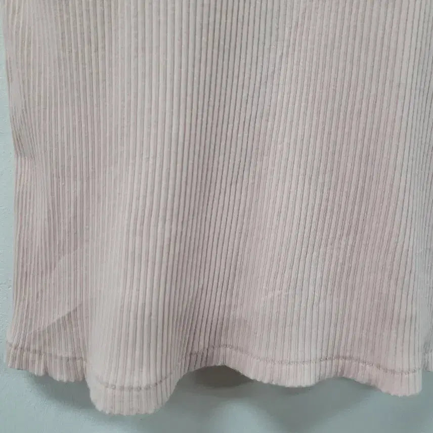 [SOLD OUT] 유니클로 핑크 골지 홀터넥 나시