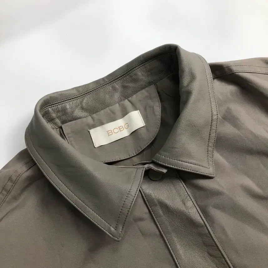 [SOLD OUT] BCBG 양가죽 배색 숏 자켓