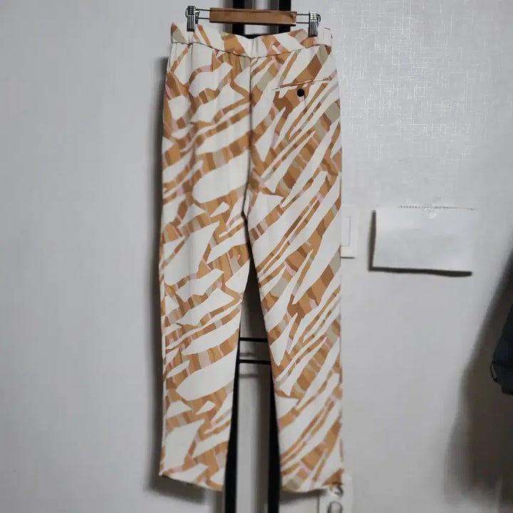 [SOLD OUT] 3.3.1필립림 실크팬츠