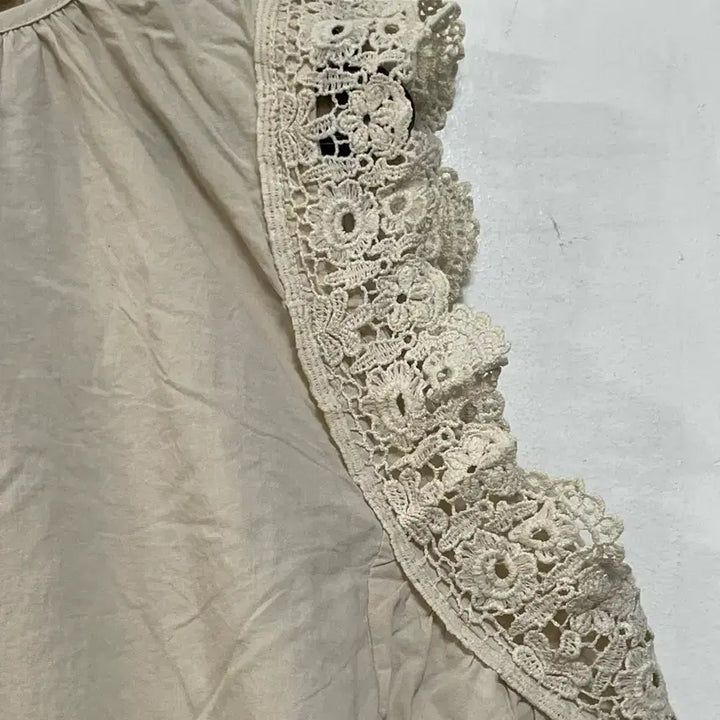 [BUNJANG] LOVE N SHOW Lace Blouse / 특가새)N6168 LOVE N SHOW 자수레이스배색 블라우스.면