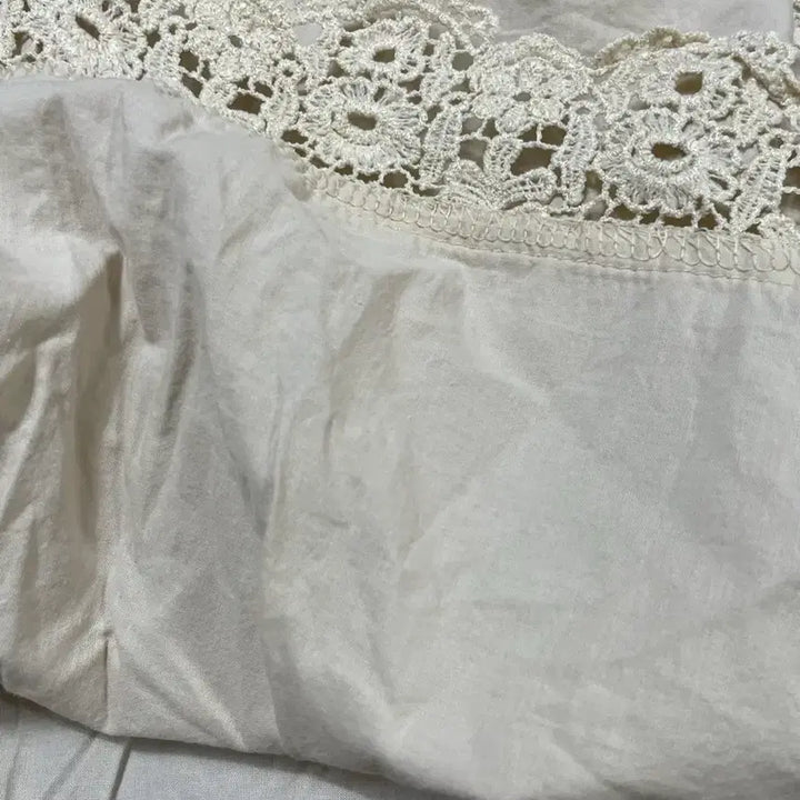 [BUNJANG] LOVE N SHOW Lace Blouse / 특가새)N6168 LOVE N SHOW 자수레이스배색 블라우스.면