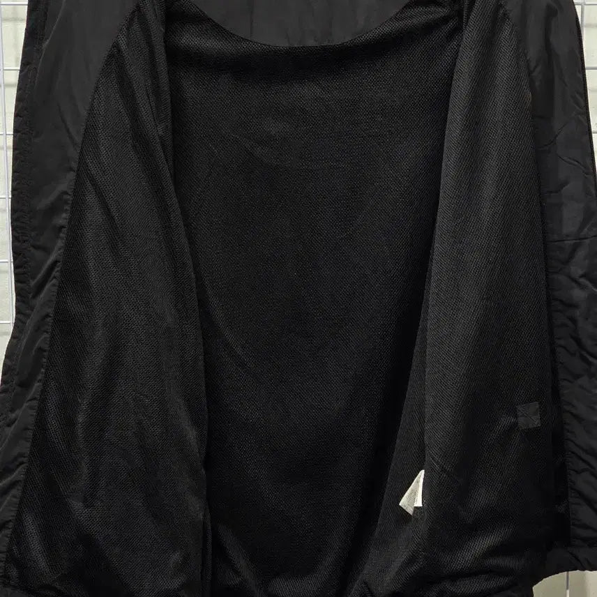[SOLD OUT] 뉴발란스 바람막이 자켓 105