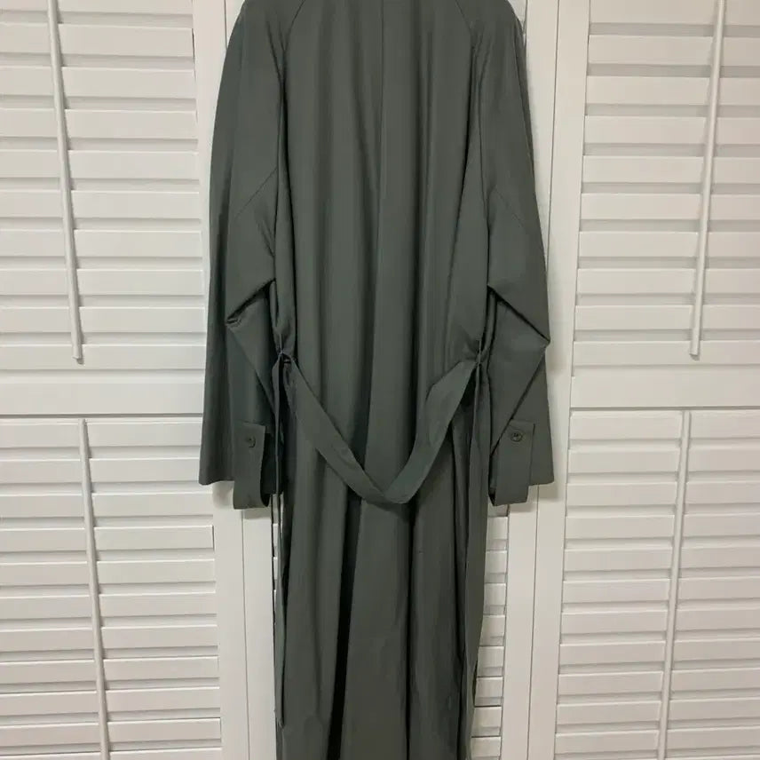 [BUNJANG] Low Classic Trench Coat Khaki / 로우클래식 로우 카라 트렌치 코트 카키색 새상품