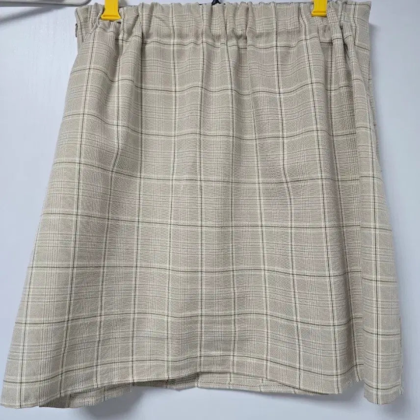 [BUNJANG] EVELLET Beige Checkered Bustier and Skirt Set (Big Size) / EVELLET 베이지 체크 뷔스티에 뒷밴딩치마 세트 빅사이즈