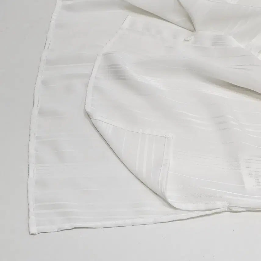 [BUNJANG] Club Monaco White Striped Shirt / 클럽모나코 화이트 스트라이프 셔츠