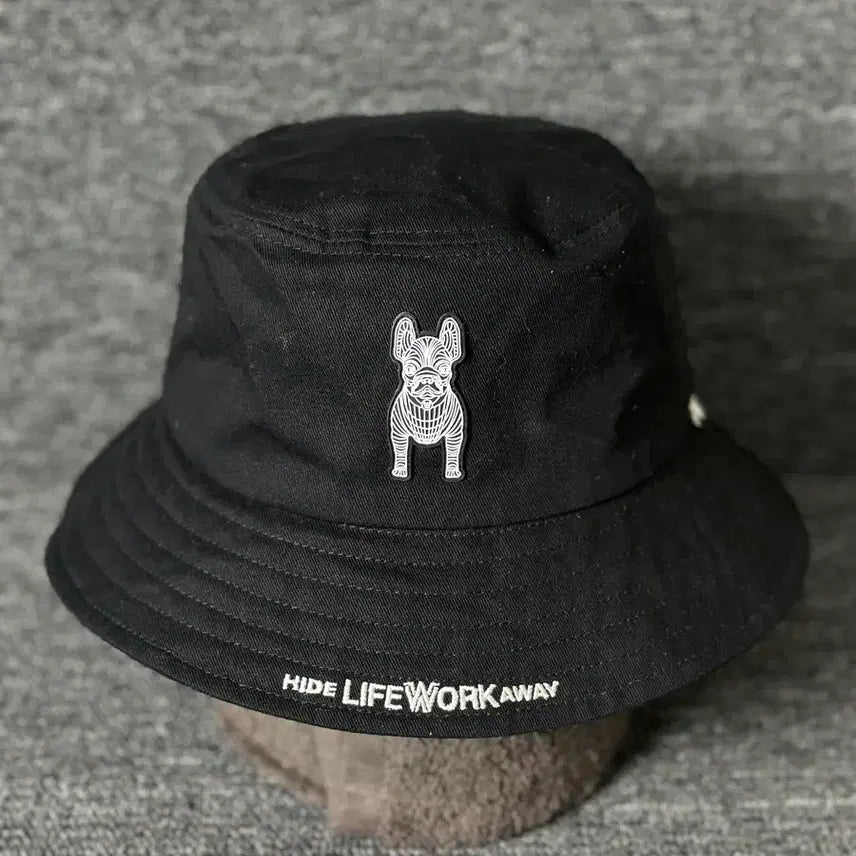 [BUNJANG] LifeWork Puppy Bucket Hat / 라이프워크 블랙 강아지 버킷햇