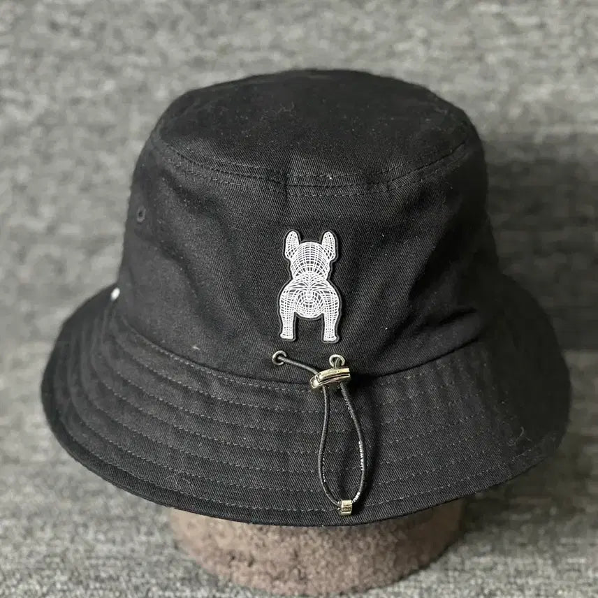 [BUNJANG] LifeWork Puppy Bucket Hat / 라이프워크 블랙 강아지 버킷햇