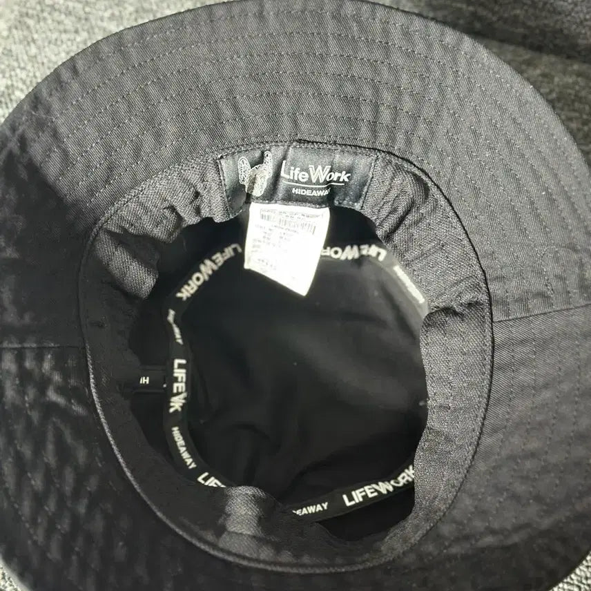 [BUNJANG] LifeWork Puppy Bucket Hat / 라이프워크 블랙 강아지 버킷햇