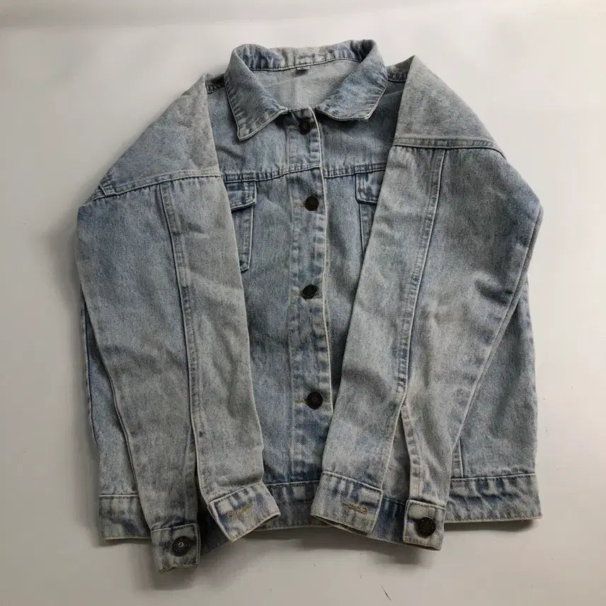 [BUNJANG] Denim Jacket Sunflower Embroidery / 데님 청자켓 해바라기 자수