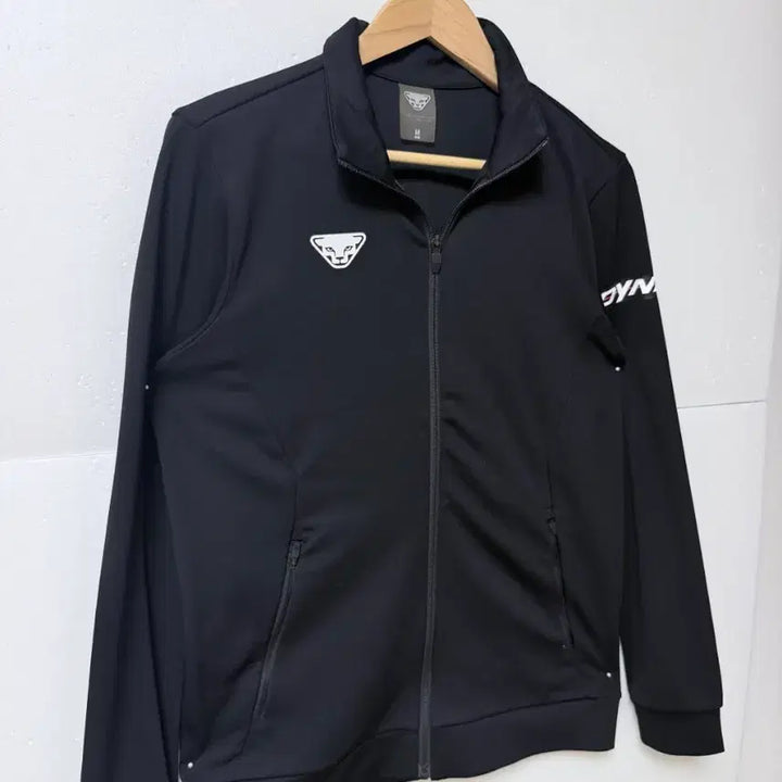 [SOLD OUT] 다이나핏(DYNAFIT) 기능성 트랙탑 집업 블랙M