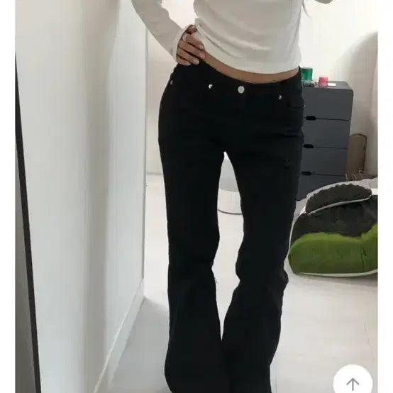 [BUNJANG] Ootj Low-Rise Bootcut Jeans / Ootj 로우라이즈 부츠컷