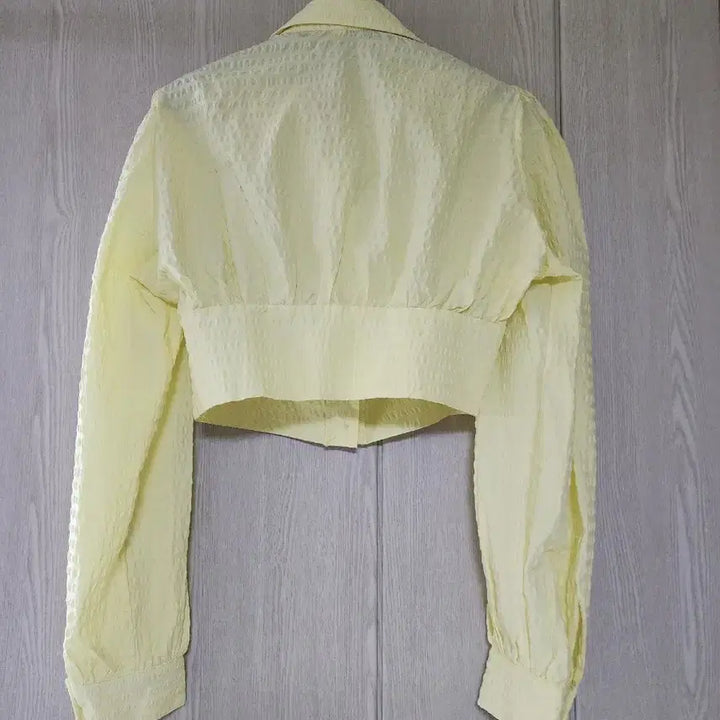 [BUNJANG] Yellow Crop Shirt / 옐로우 크롭 셔츠