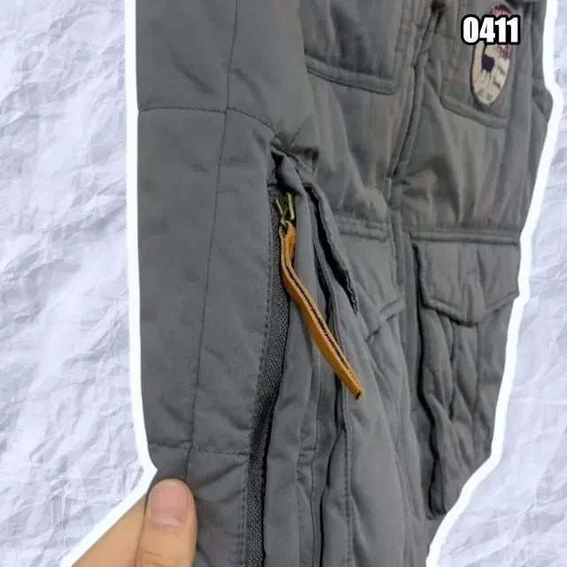[BUNJANG] M Jeep Multi Logo Hooded Vest Padded / M 지프 멀티 로고 후드 조끼 패딩