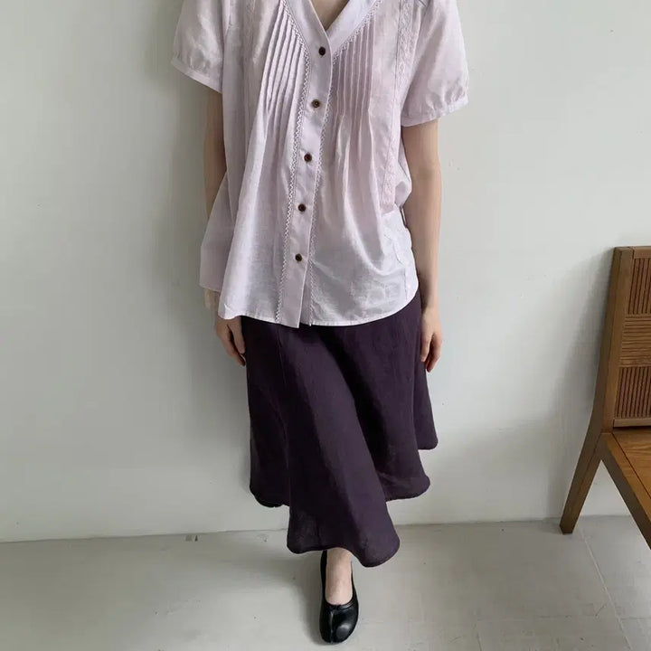 [BUNJANG] DOKNOWZERO V-Neck Pleated Embroidery Patchwork Short Sleeve Shirt / DOKNOWZERO V넥 플리츠 자수 패치워크 반팔 셔츠
