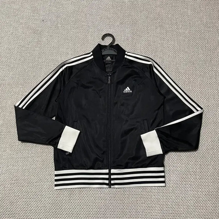 [BUNJANG] Adidas Black &amp; White Jersey Jacket / M 아디다스 검희 져지 자켓 B.7413