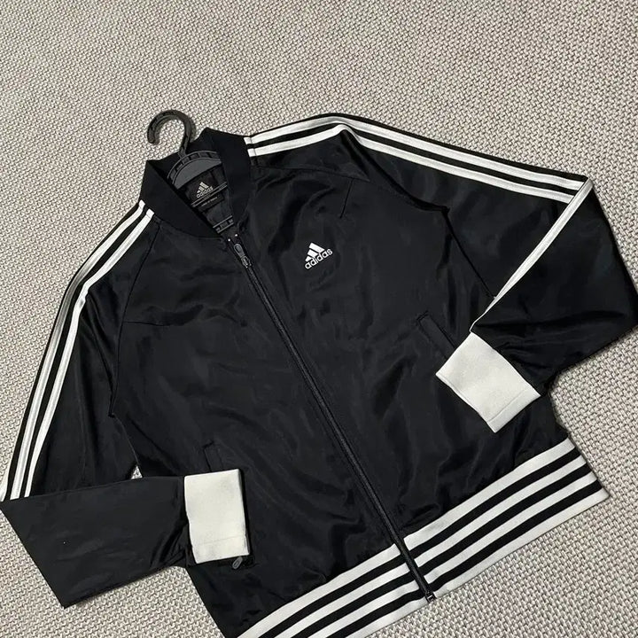 [BUNJANG] Adidas Black &amp; White Jersey Jacket / M 아디다스 검희 져지 자켓 B.7413