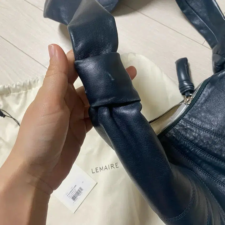 [SOLD OUT] 르메르 크루아상 스몰백 미드나잇 그린