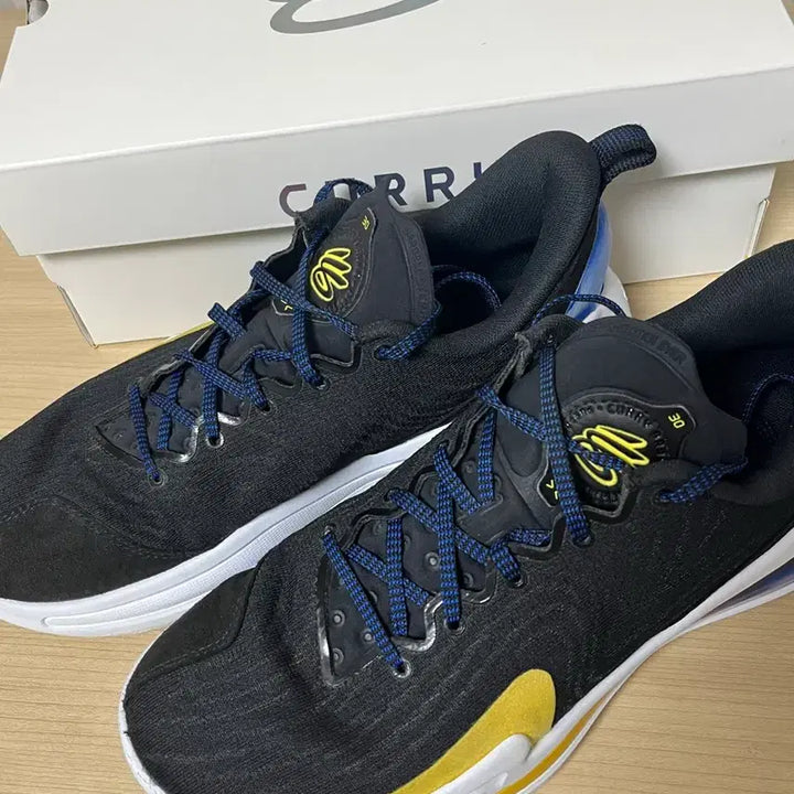 [BUNJANG] Under Armour Curry 12 Black Team Royal Basketball Shoes / 언더아머 커리 12 블랙 팀 로얄 농구화