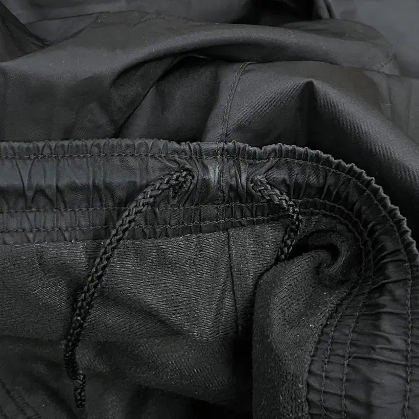 [BUNJANG] Nike Black Windbreaker Training Pants / [정품/L] 나이키 블랙 바람막이 트레이닝 바지