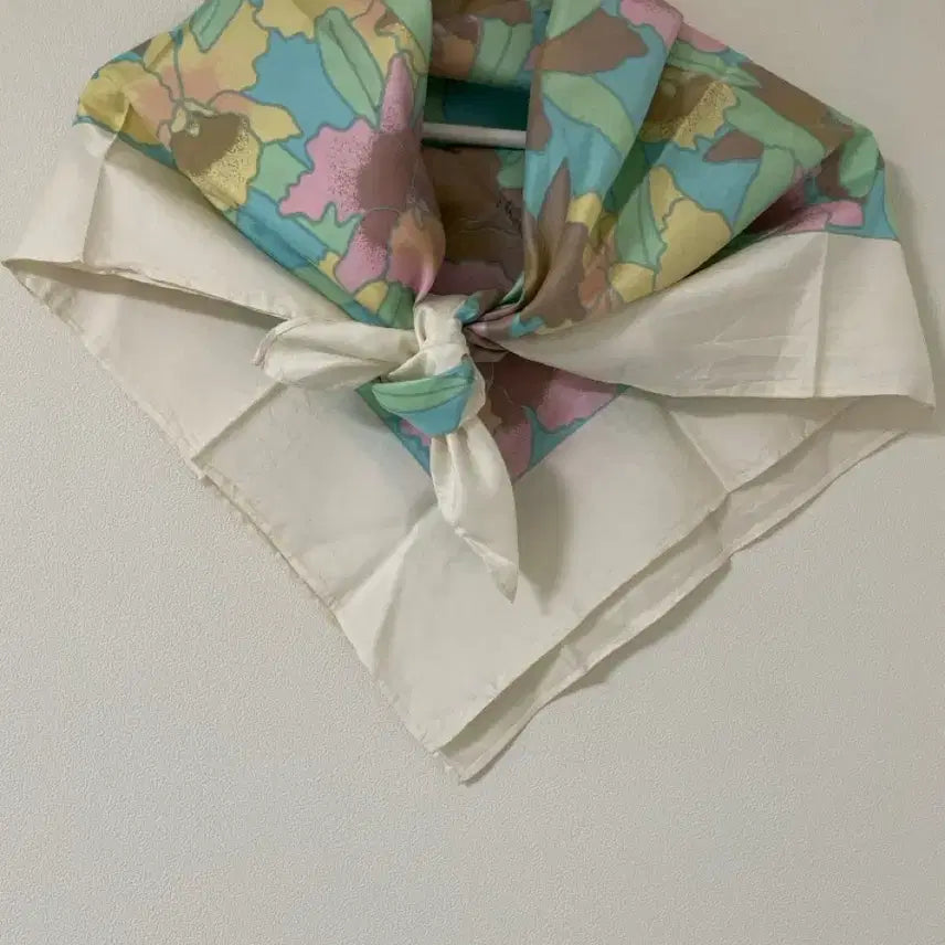 [BUNJANG] Shinawatra Silk Scarf / 태국제일오래된실크브랜드)Shinawatra 스카프