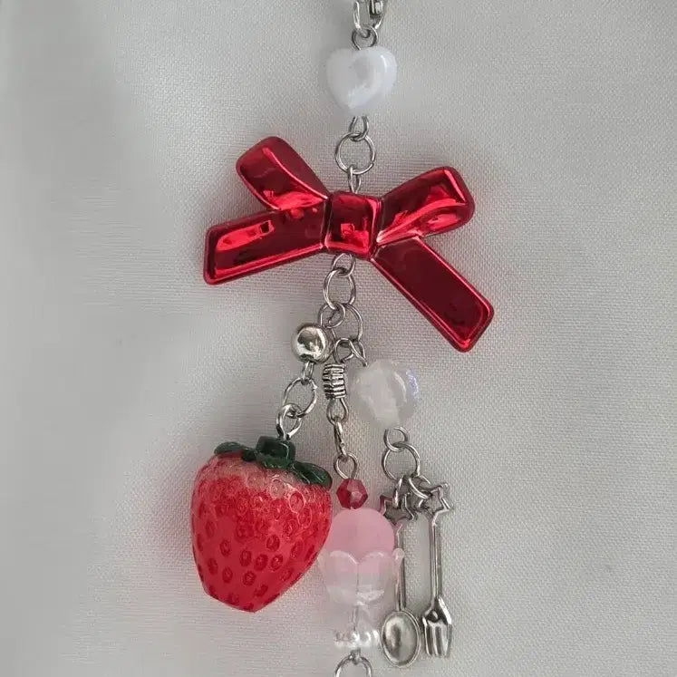 [BUNJANG] Handmade Strawberry Ribbon Keyring / 상큼 딸기 리본 키링