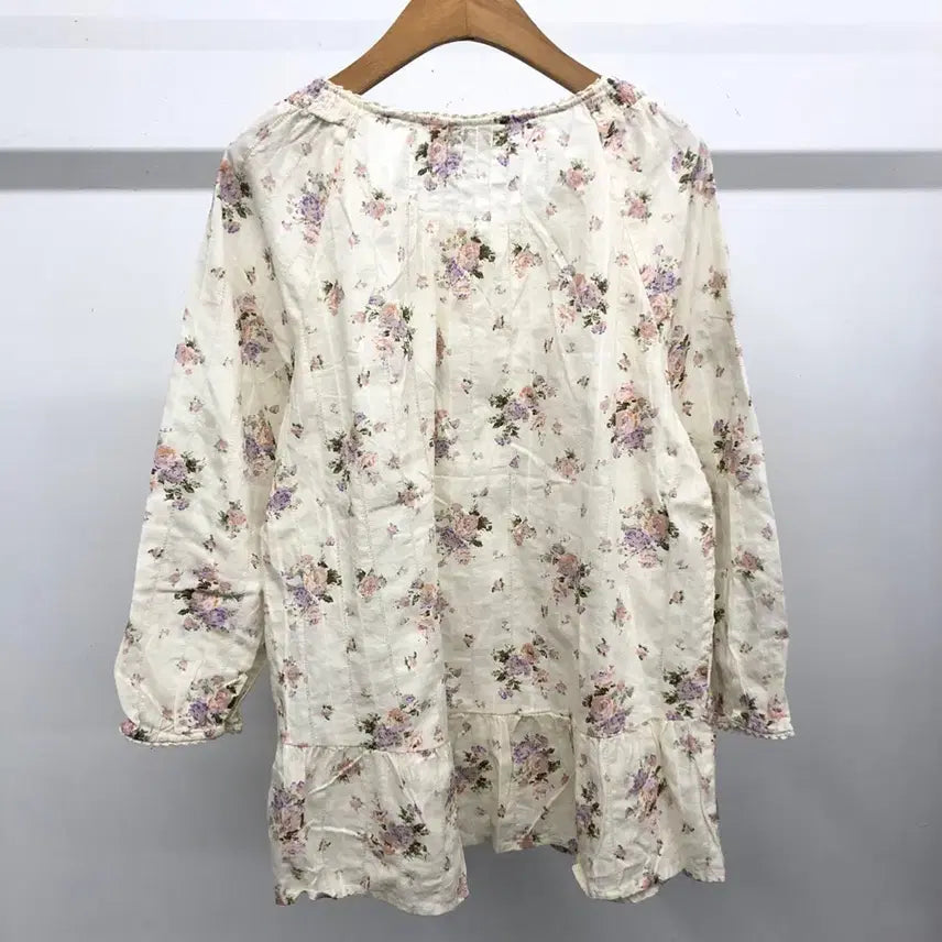 [BUNJANG] Thursday Island Floral Lace Blouse / 써스데이아일랜드 플라워 레이스 블라우스 S