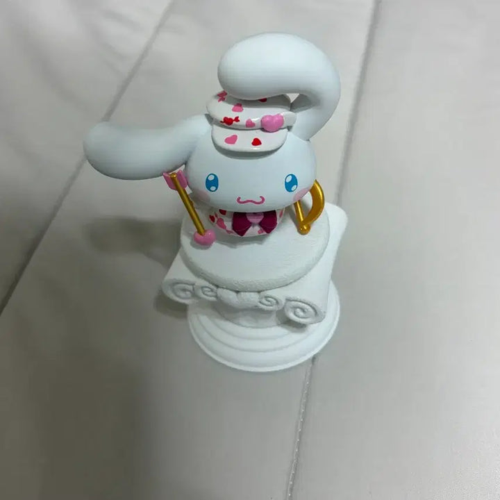 [BUNJANG] Sanrio Toptoy Cupid Cinnamoroll Figure / 산리오 탑토이 큐피트 시나모롤