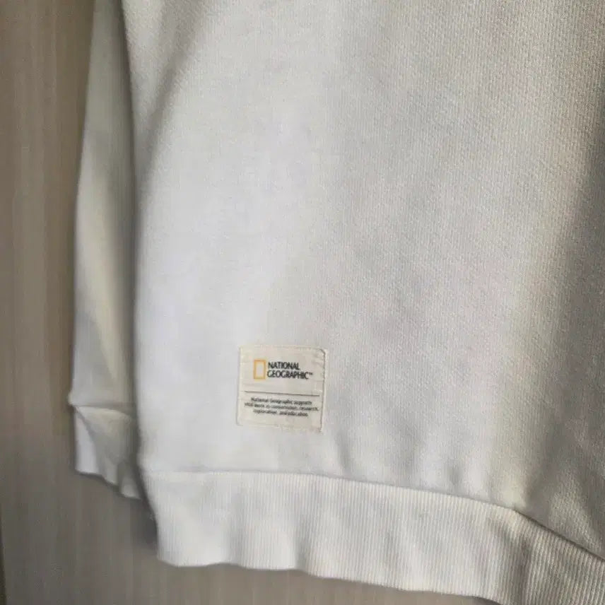 [BUNJANG] National Geographic White Sweatshirt (Men&