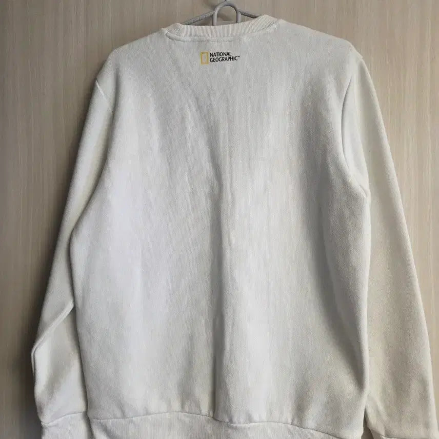 [BUNJANG] National Geographic White Sweatshirt (Men&
