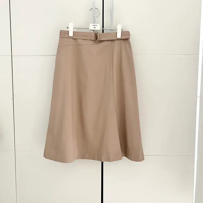 [BUNJANG] CC Collect Beige Flare Skirt / 베이지 플레어 스커트