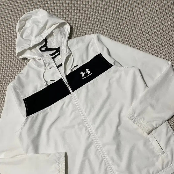 [BUNJANG] Under Armour Windbreaker Jacket XL / XL 언더아머 바람막이 자켓 B.7415