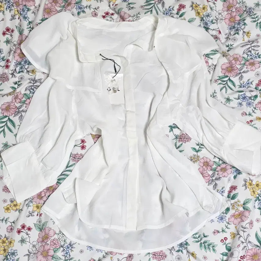 [BUNJANG] GRL Vintage White Frill Collar Romantic Blouse / GRL 일본빈티지)화이트 프릴카라 공겜여주st 로맨틱 블라우스