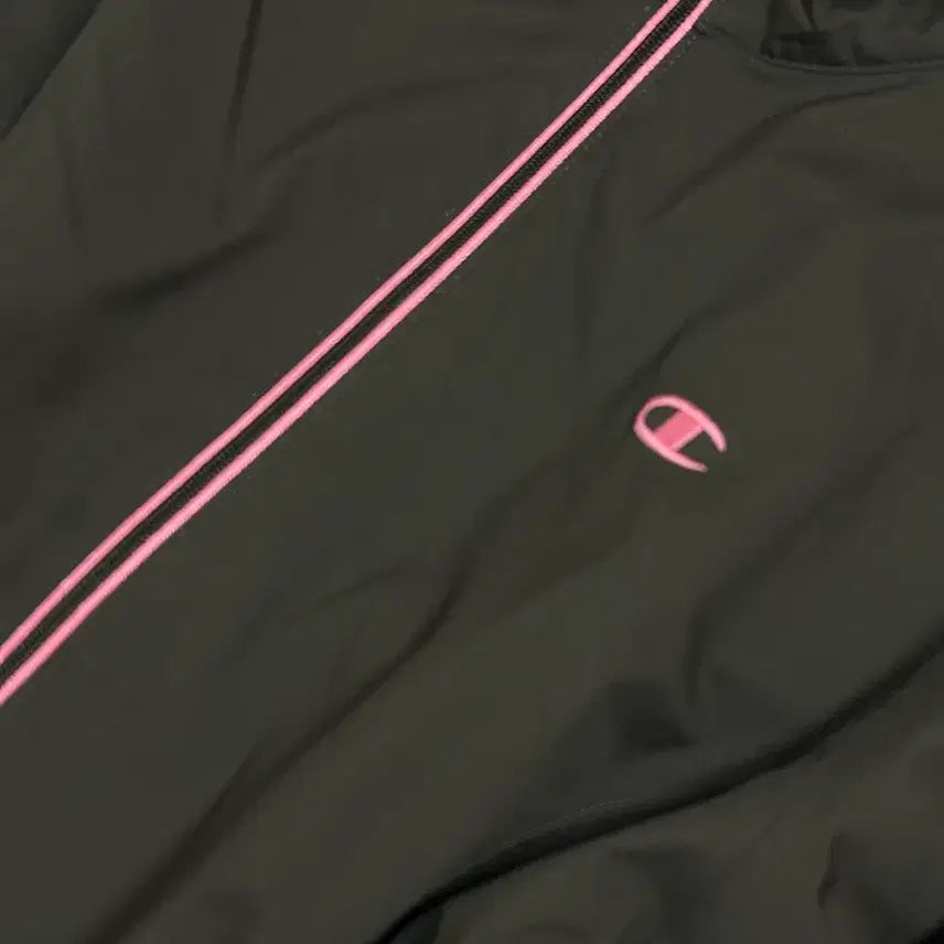 [BUNJANG] Champion Chocolate Strawberry Line Windbreaker / 00s 챔피온 초코딸기 라인 바람막이