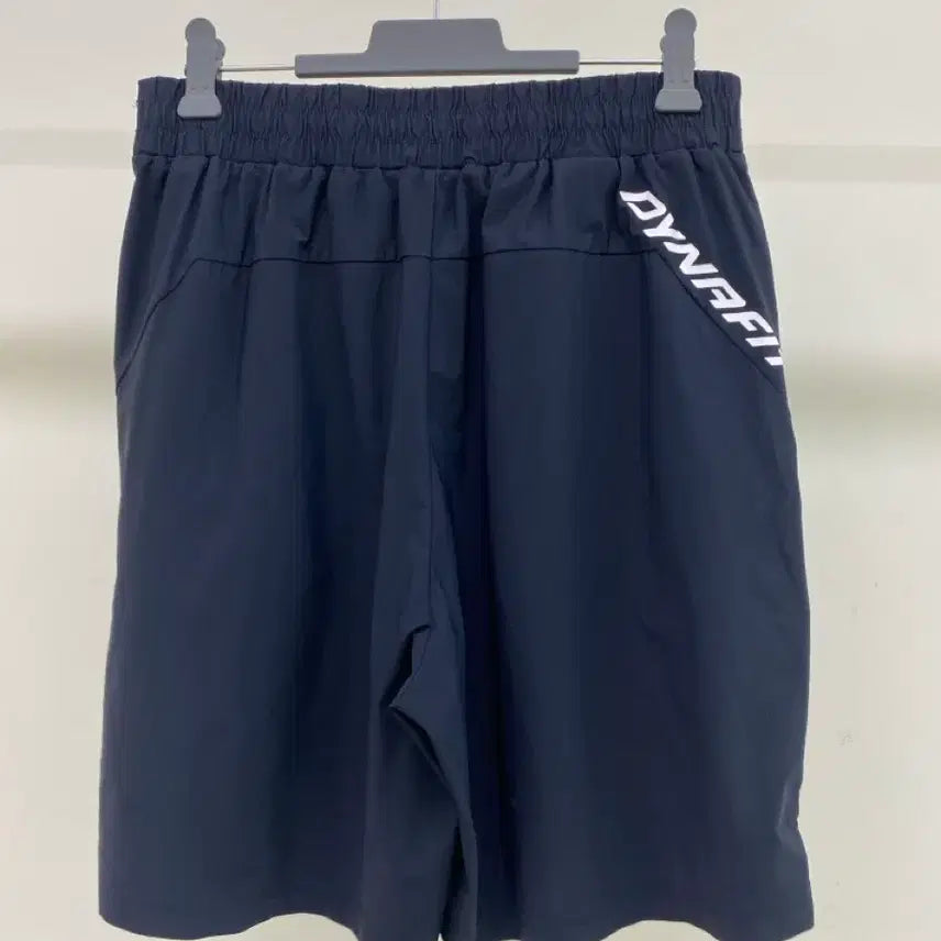 [SOLD OUT] [다이나핏] 검정 가능성 숏 팬츠 ( 허리:26-27)