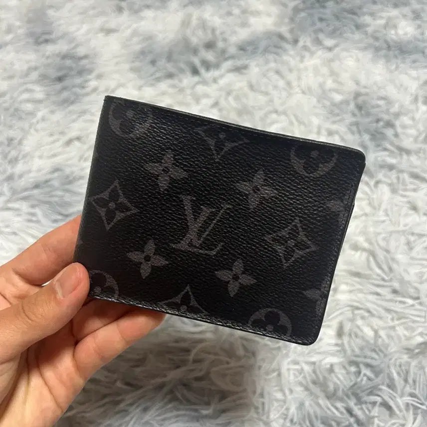[SOLD OUT] 루이비통 이클립스 멀티플월릿 반지갑